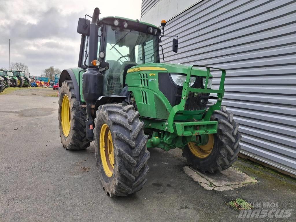 John Deere 6110M Traktorit