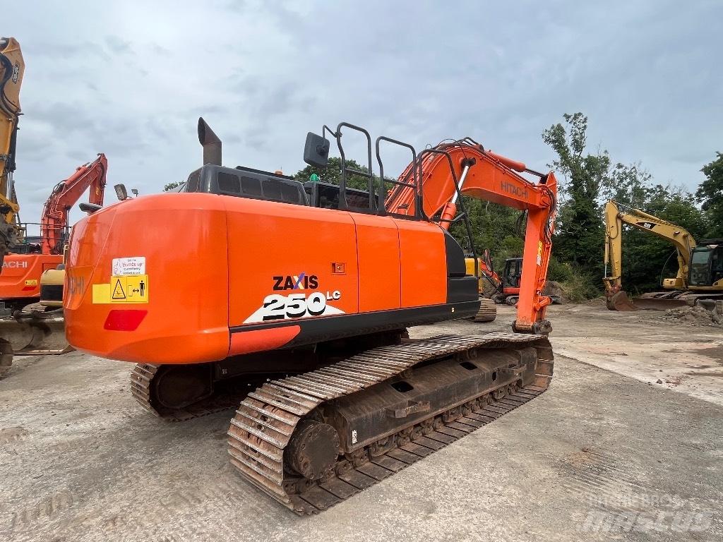 Hitachi ZX 250 LC-6 Telakaivukoneet