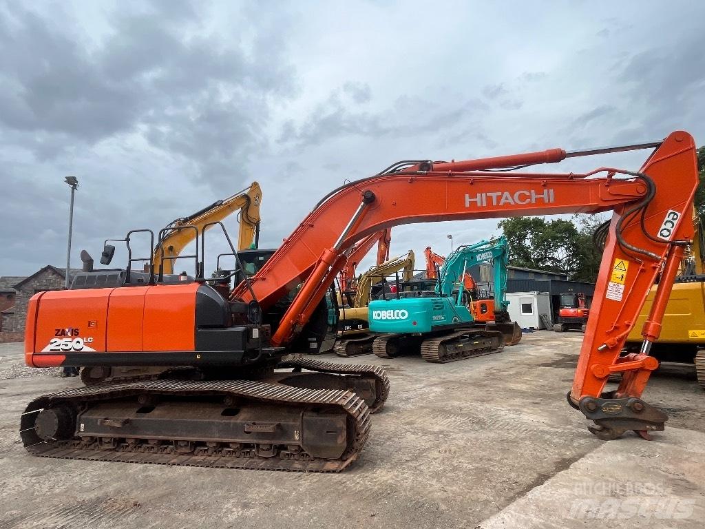 Hitachi ZX 250 LC-6 Telakaivukoneet