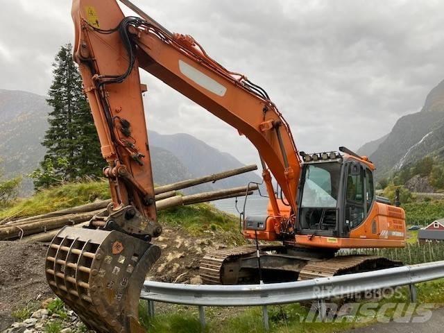 Doosan DX 225 LC-3 Telakaivukoneet