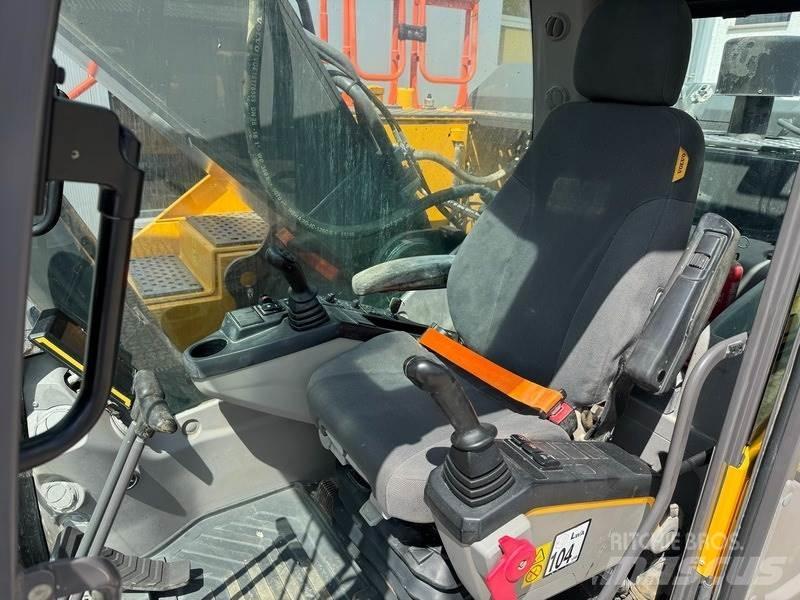 Volvo EC 300 EL Telakaivukoneet