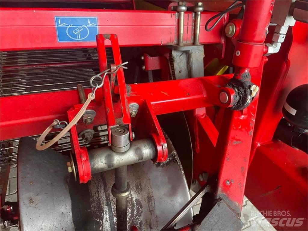 Grimme SE 150-60 Sipulinnostokoneet