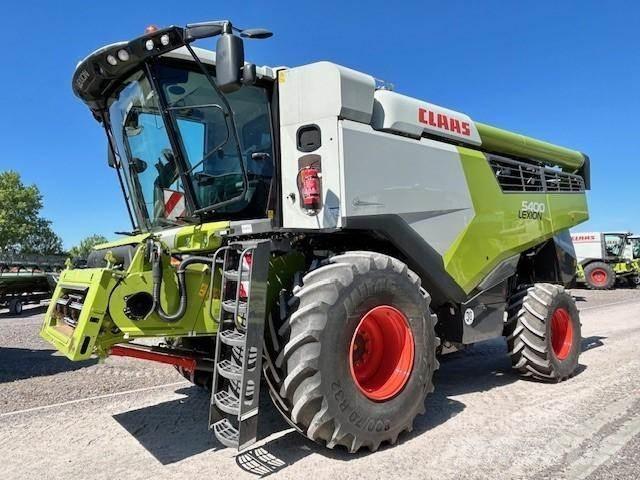 CLAAS LEXION 5400 Leikkuupuimurit