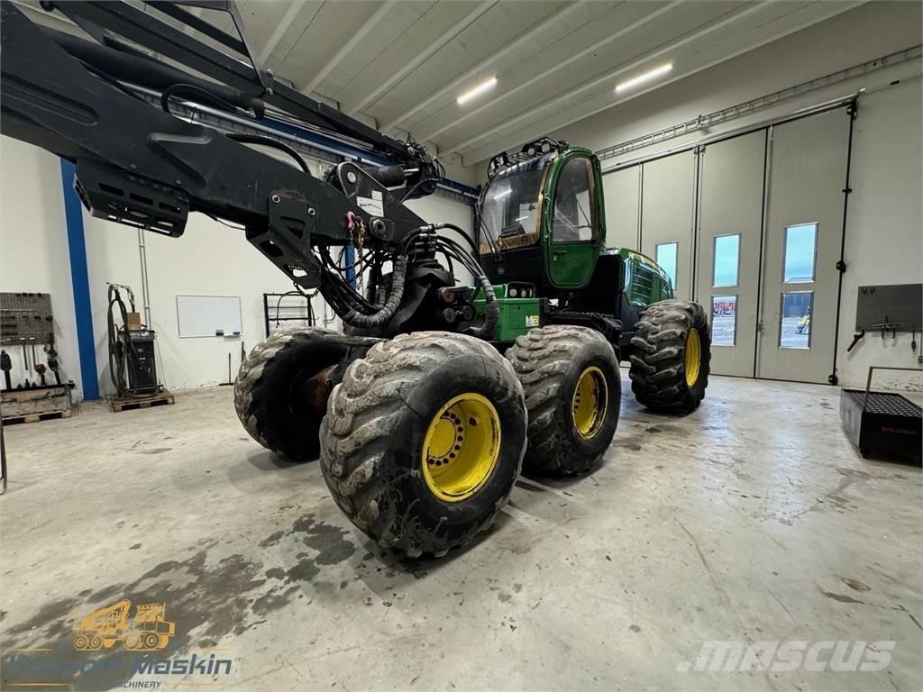 John Deere 1470E Harvesterit