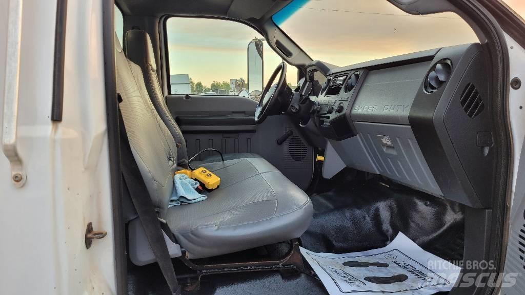 Ford F 650 SD Hakekuorma-autot