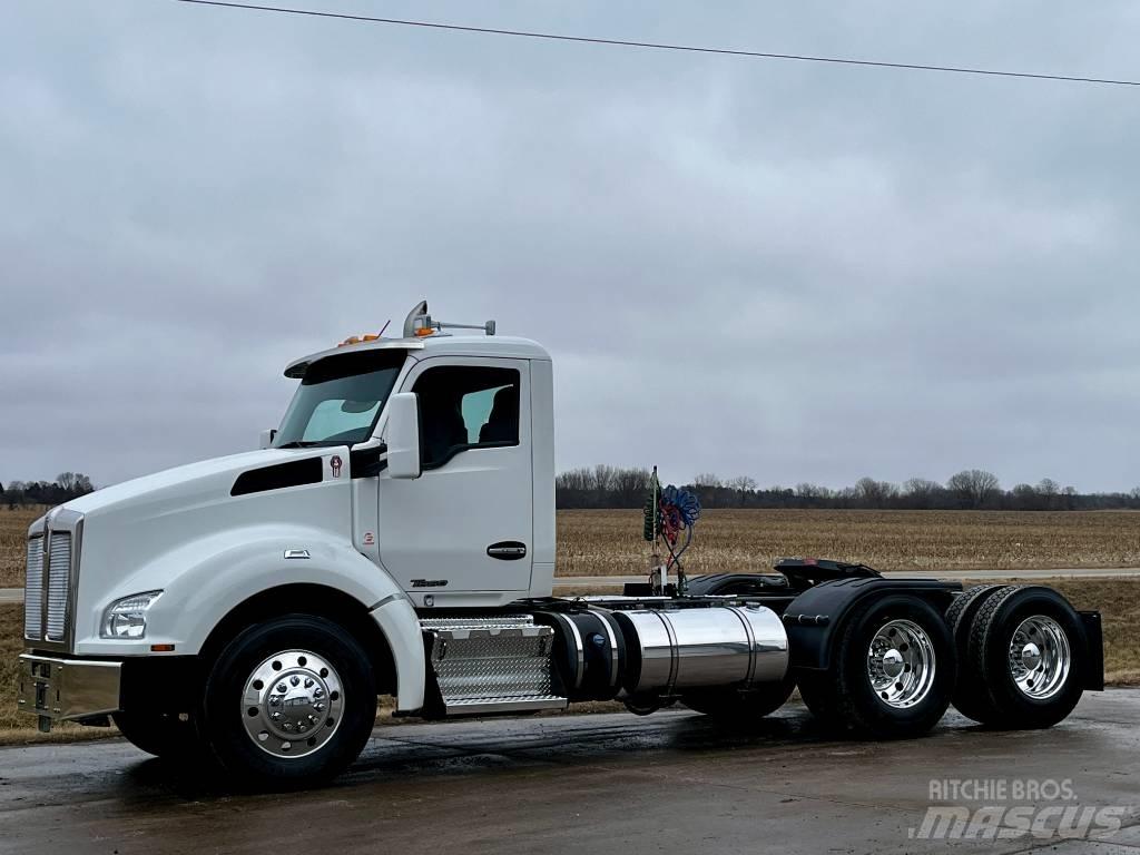 Kenworth T 880 Vetopöytäautot