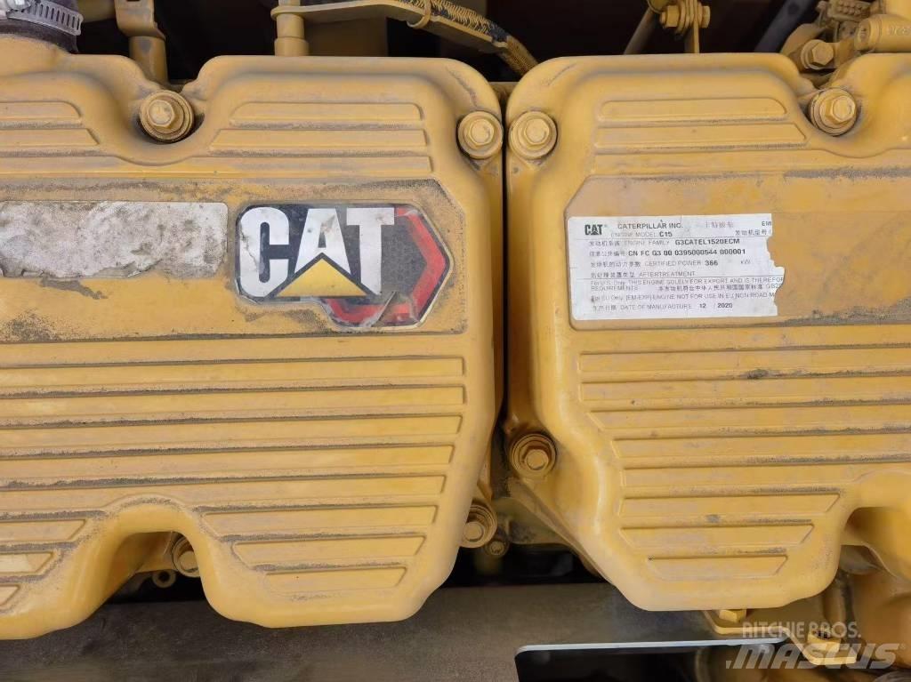 CAT 374 Telakaivukoneet