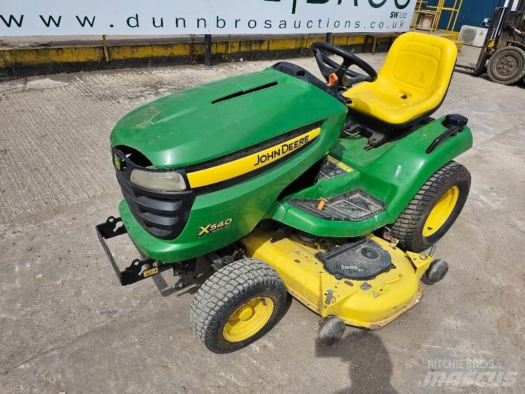 John Deere X 540 Taajamatraktorit