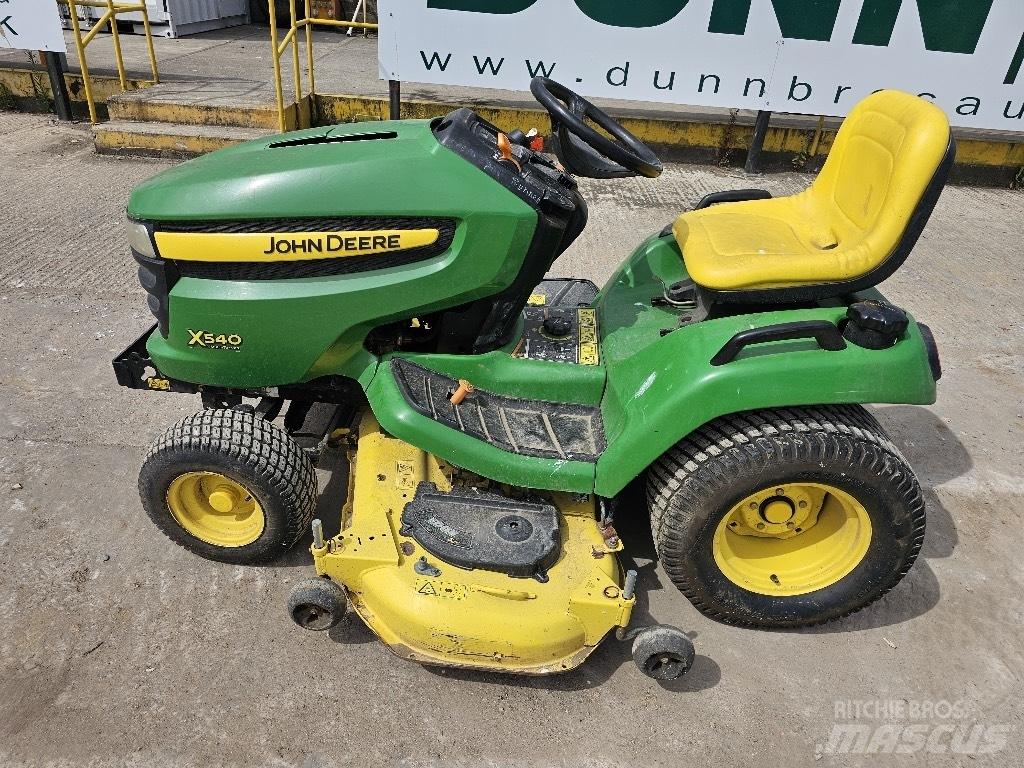John Deere X 540 Taajamatraktorit