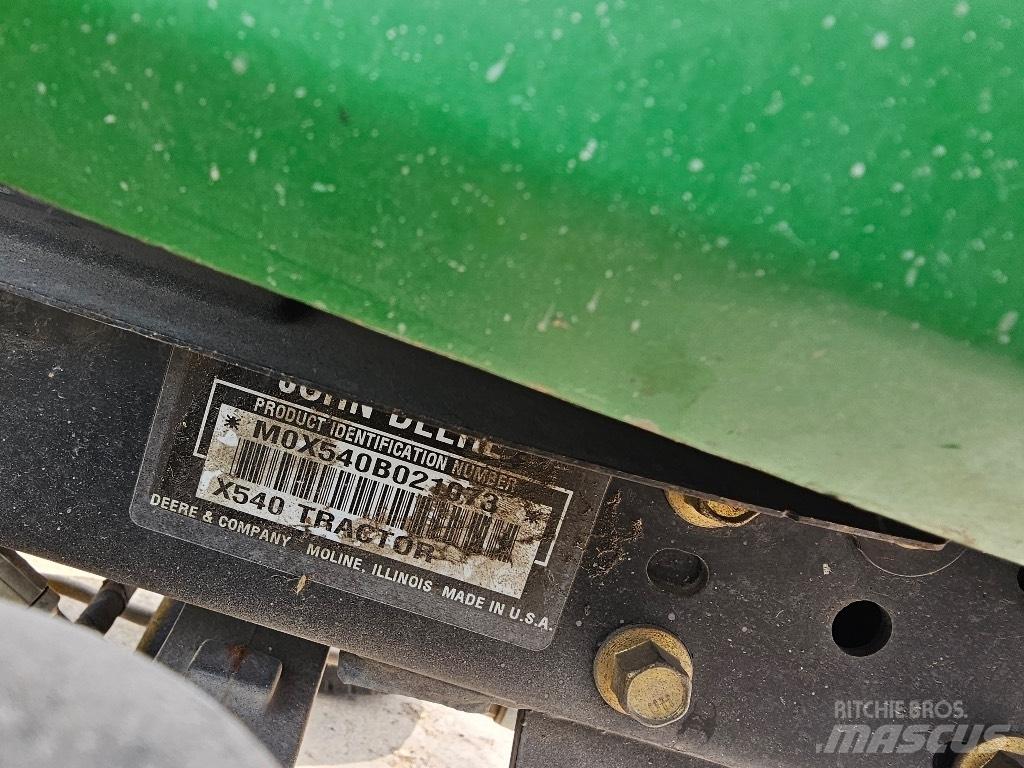 John Deere X 540 Taajamatraktorit