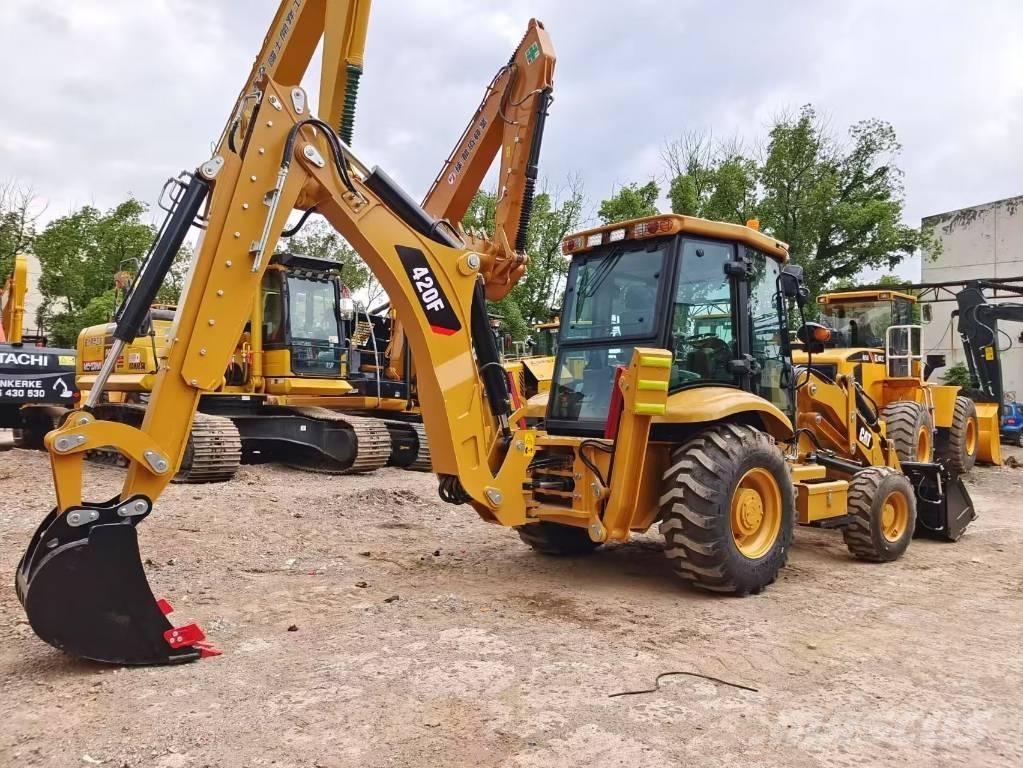 CAT 420 F Kaivurikuormaajat