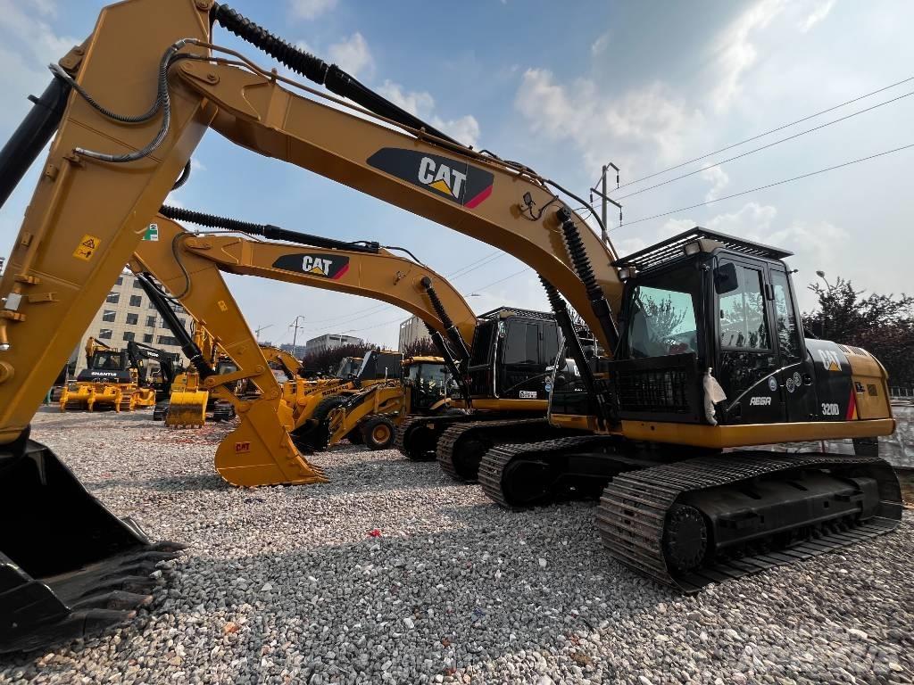 CAT 320 D Telakaivukoneet