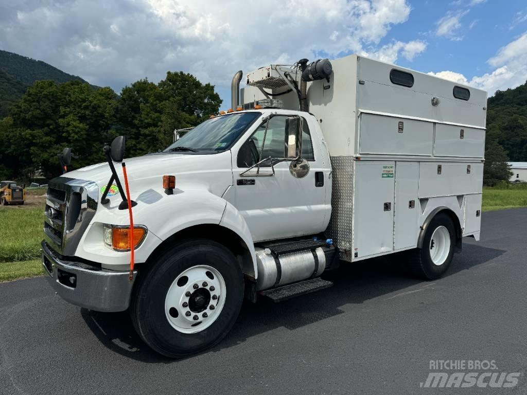 Ford F 650 Lava-autot