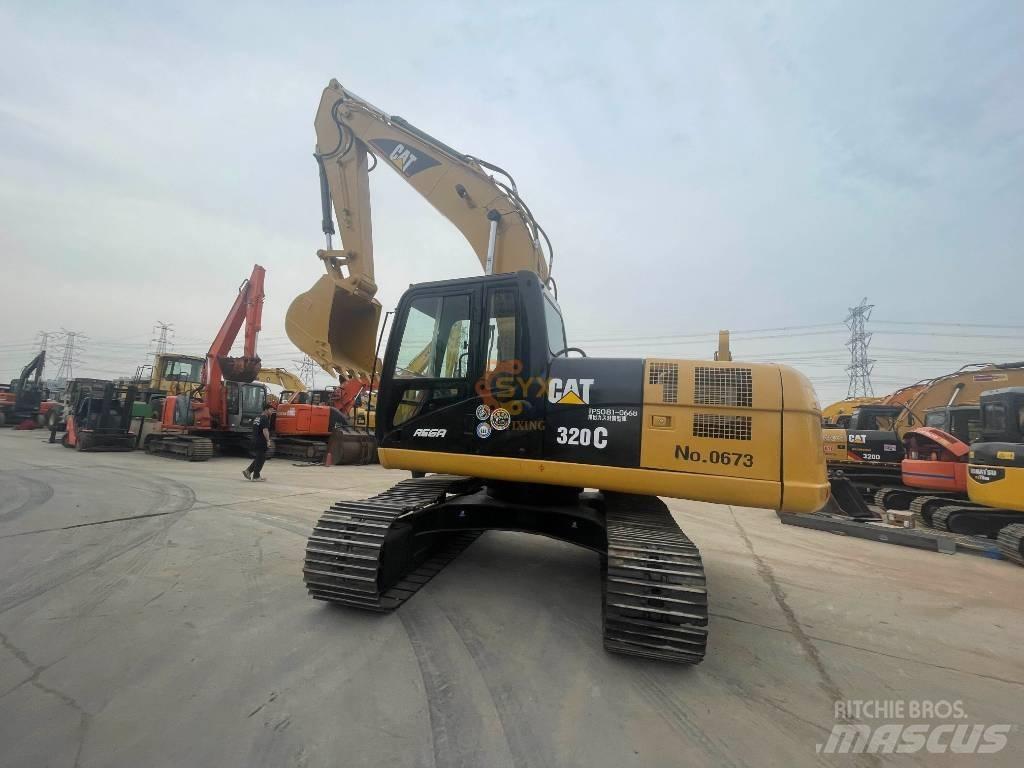 CAT 320 C Telakaivukoneet