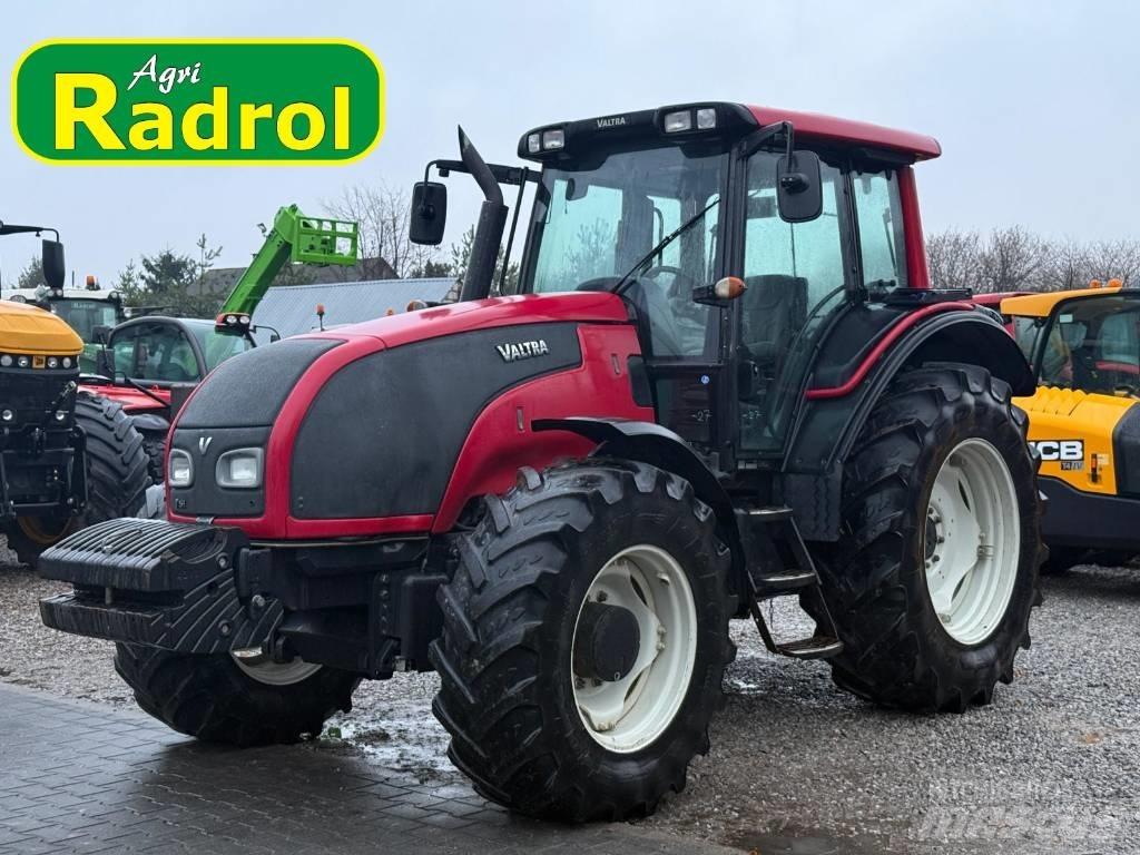 Valtra T 161 Traktorit
