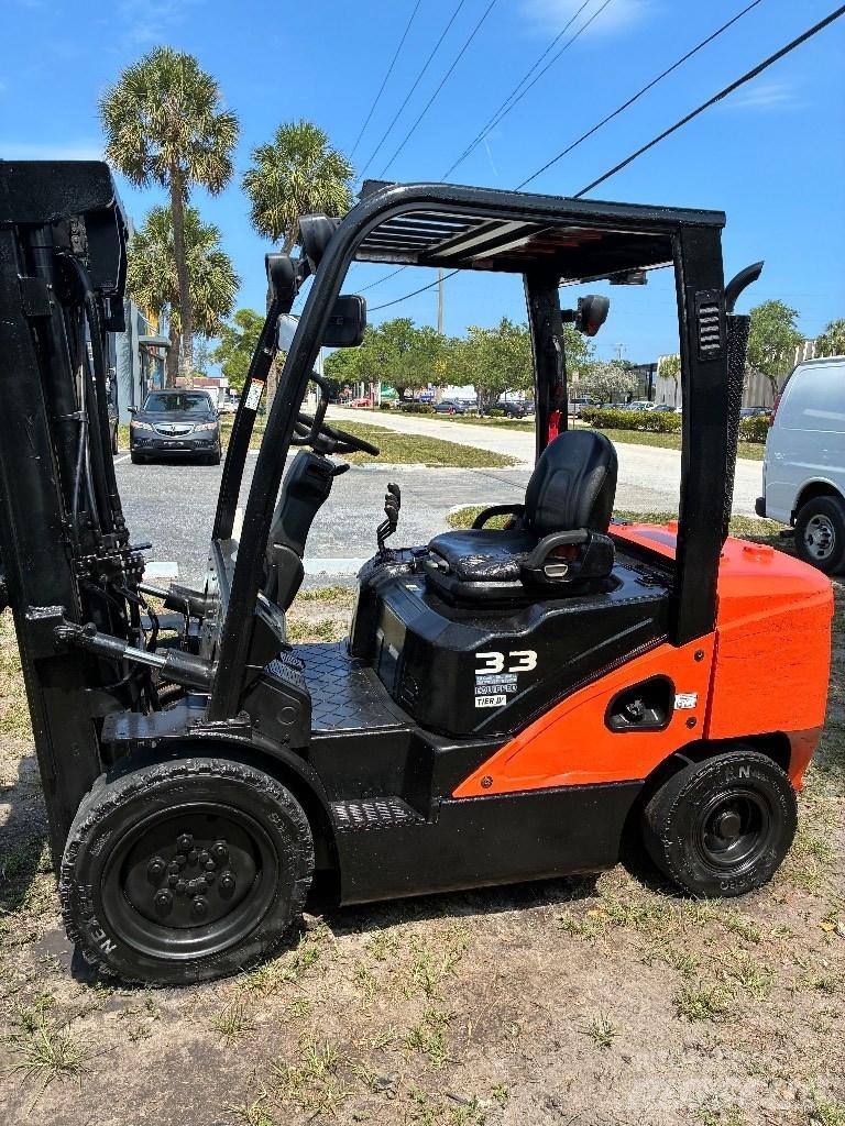 Doosan D 33 S-7 Muut haarukkatrukit