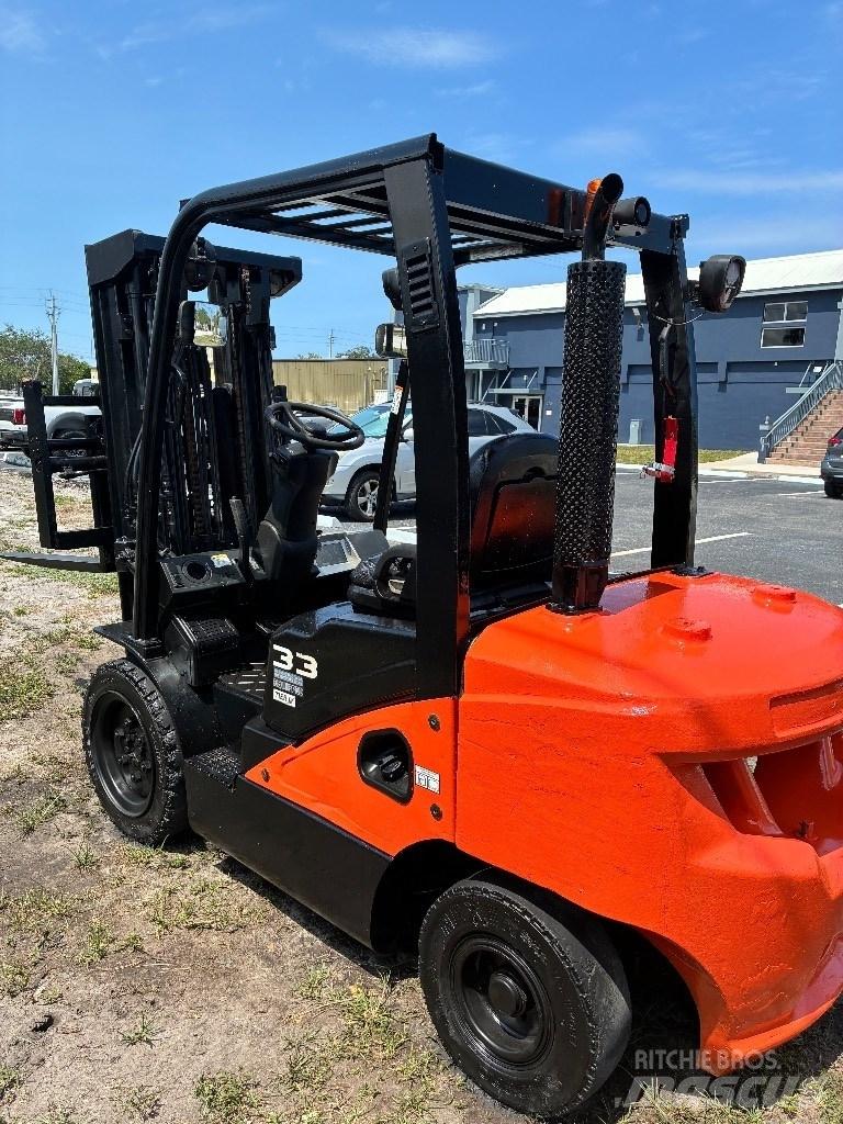Doosan D 33 S-7 Muut haarukkatrukit