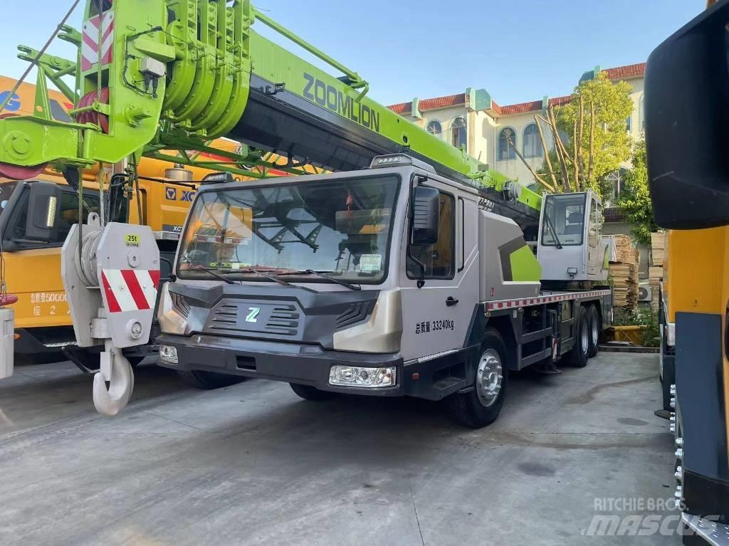 Zoomlion ZTC 251 V Mobiilinosturit