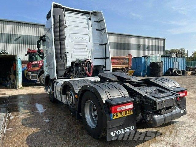 Volvo FH460 G/T XL Vetopöytäautot