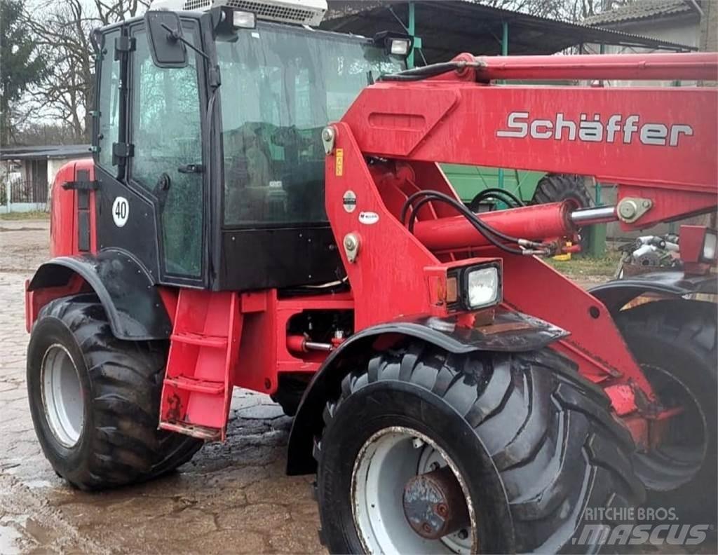 Schäffer 980T Pienkuormaajat