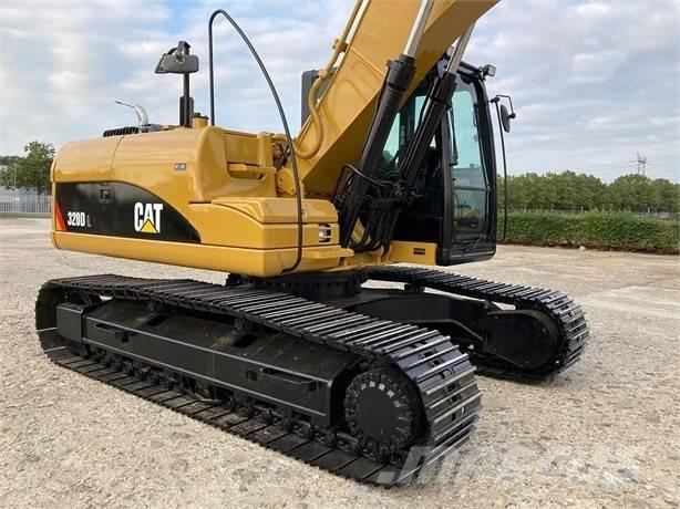 CAT 320 D L Telakaivukoneet