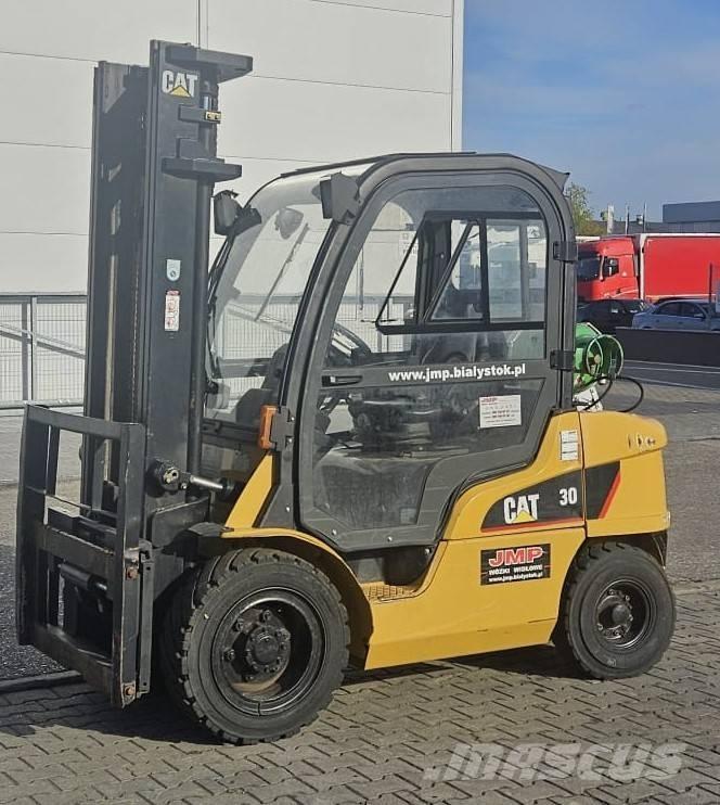 CAT GP 30 N Nestekaasutrukit