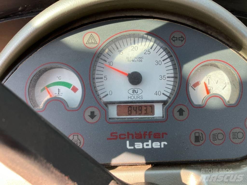 Schäffer 4360 Pienkuormaajat