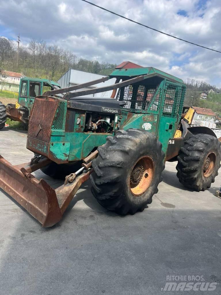 Timberjack 240 B Vetopöytäautot