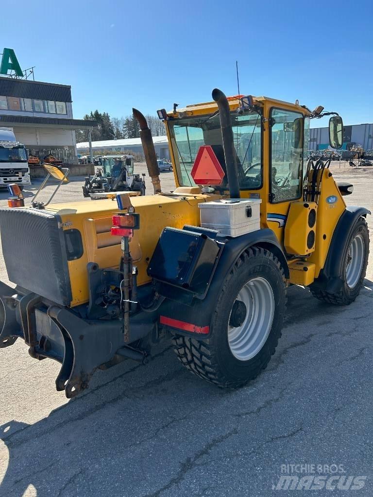 Wille 625C Taajamatraktorit