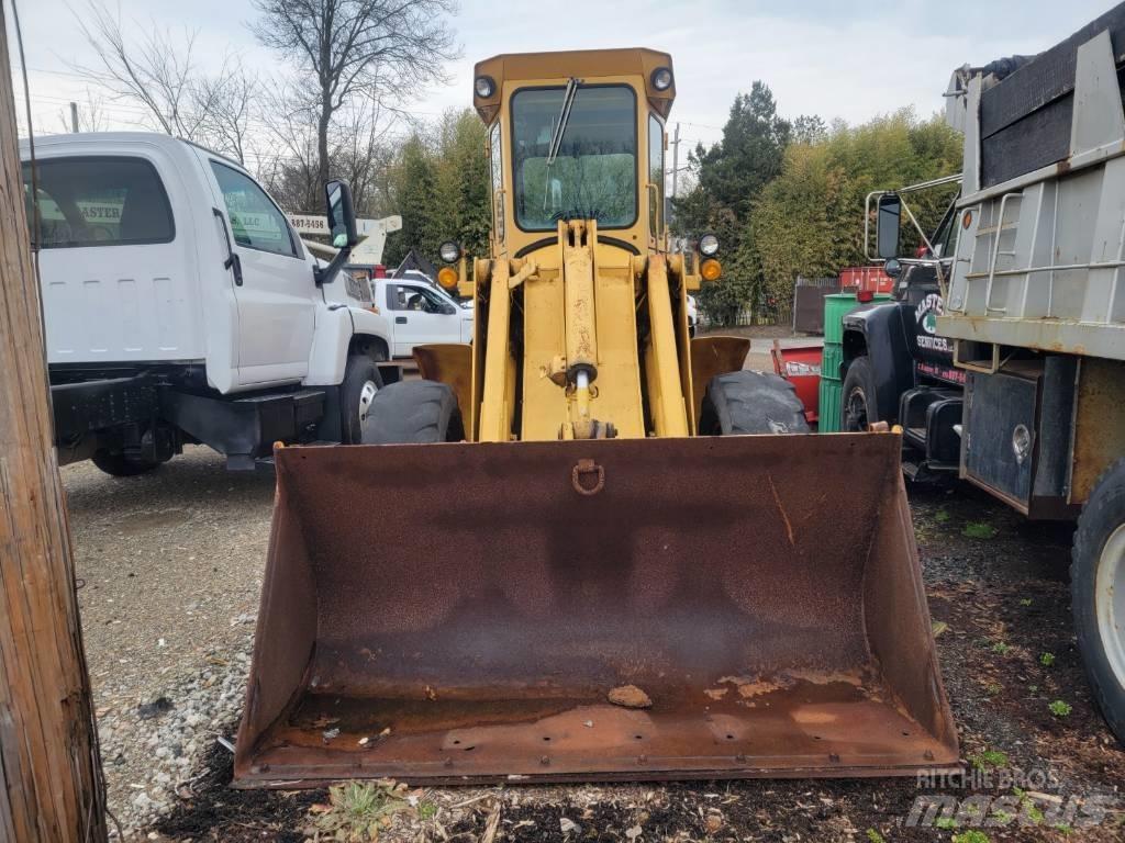 John Deere 444 A Pyöräkuormaajat