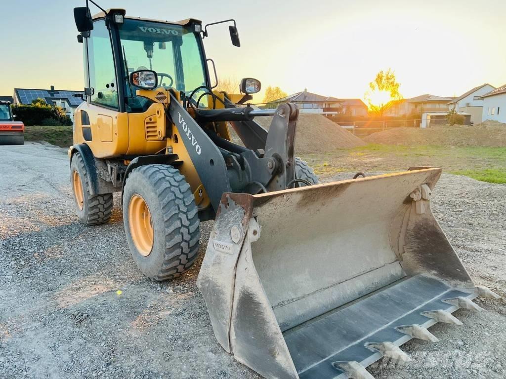 Volvo L25FZ Liukuohjatut kuormaajat
