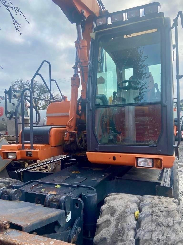 Doosan DX 160 W-3 Pyöräkaivukoneet