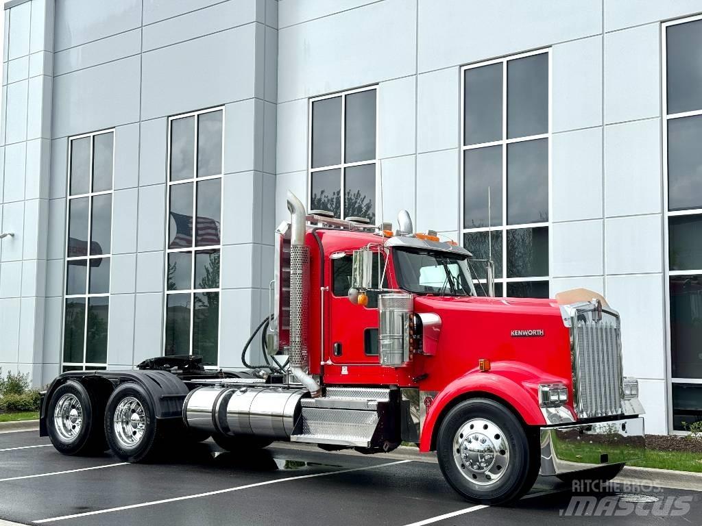 Kenworth W900 Vetopöytäautot