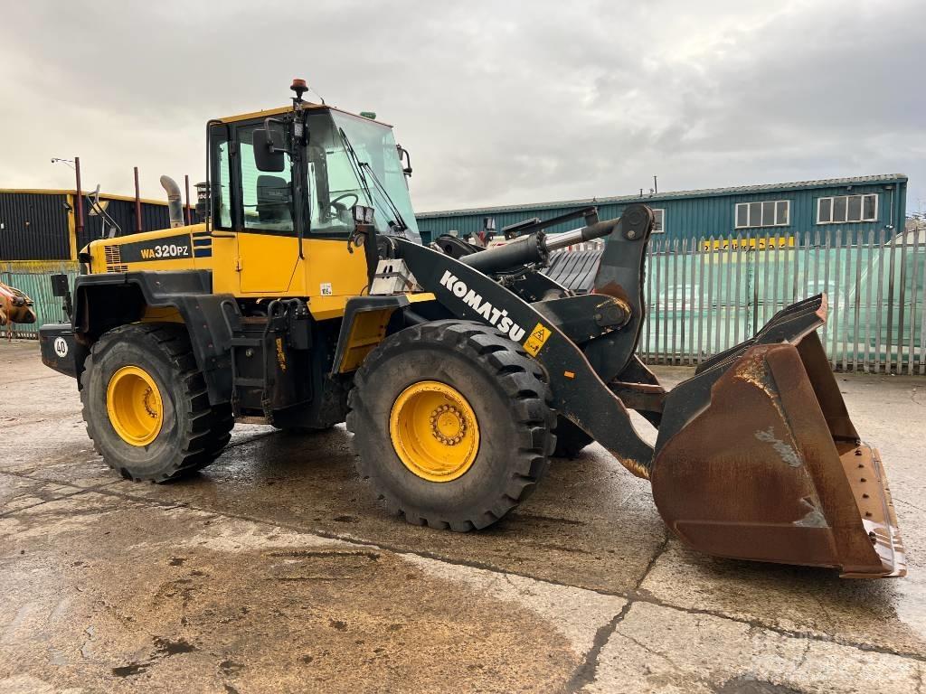 Komatsu WA320PZ-6 Pyöräkuormaajat