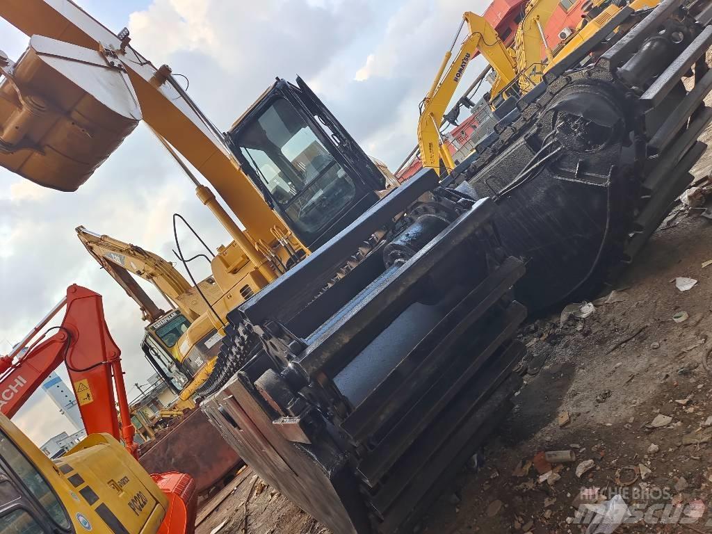 CAT 320 C Amfibio-kaivinkoneet