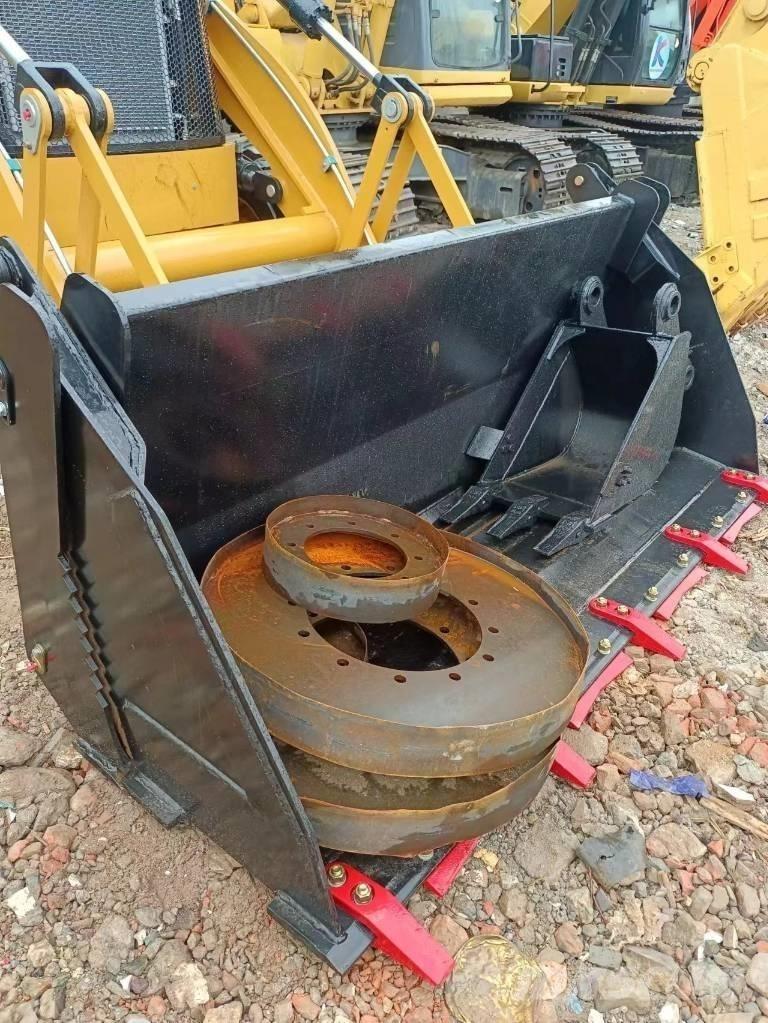 CAT 420 F Kaivurikuormaajat