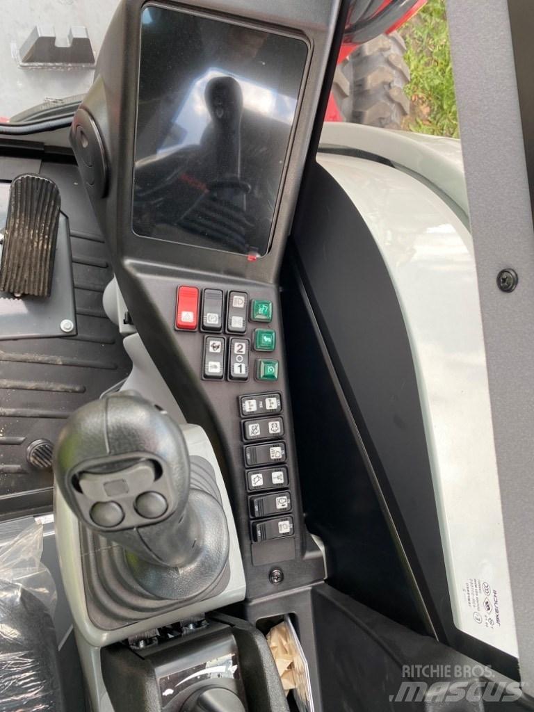 Takeuchi TB295W Pyöräkaivukoneet