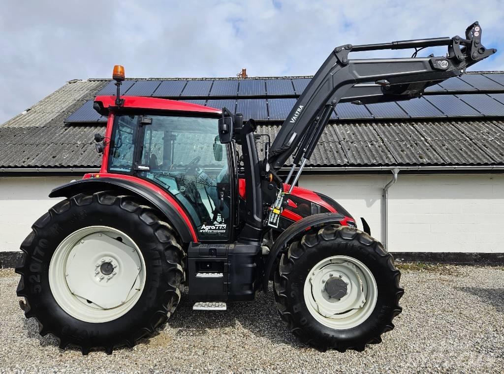Valtra G 135 Active Traktorit