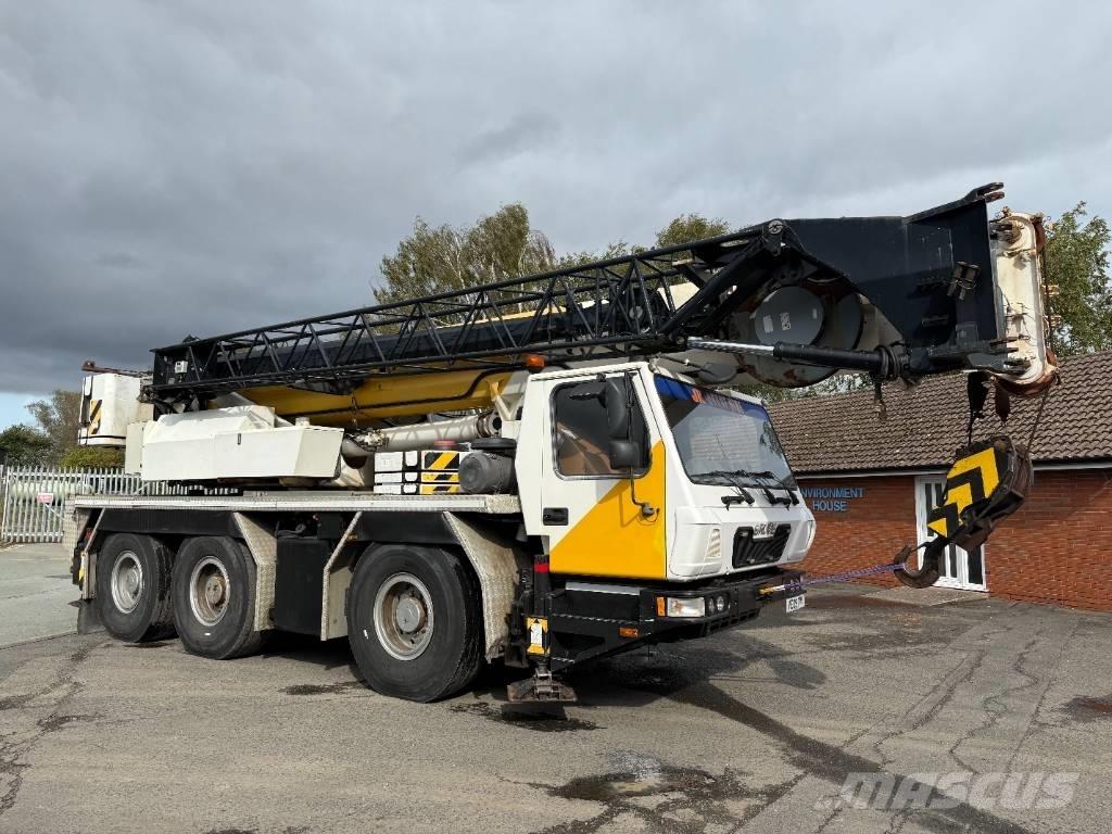 Grove GMK 3055 Mobiilinosturit