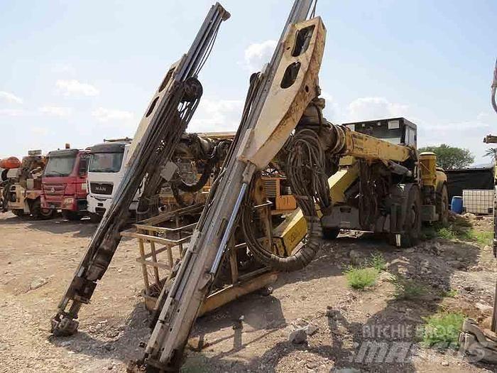 Atlas Copco E2C Avolouhintaporauslaitteet