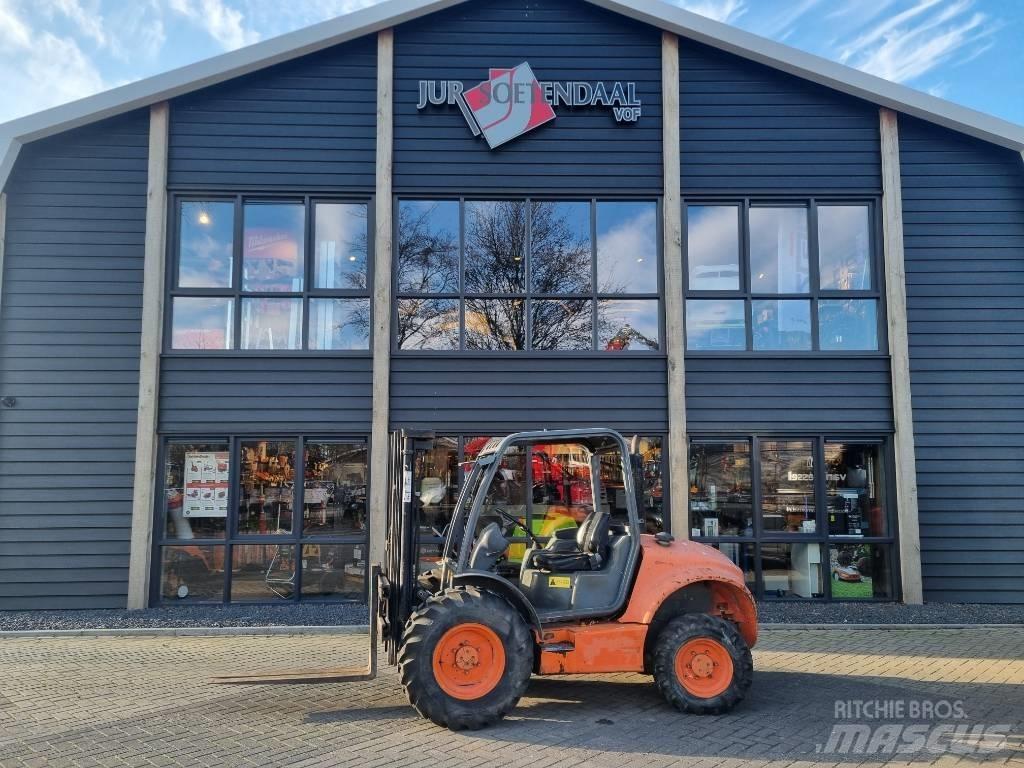 Ausa C 250 H Maastotrukit