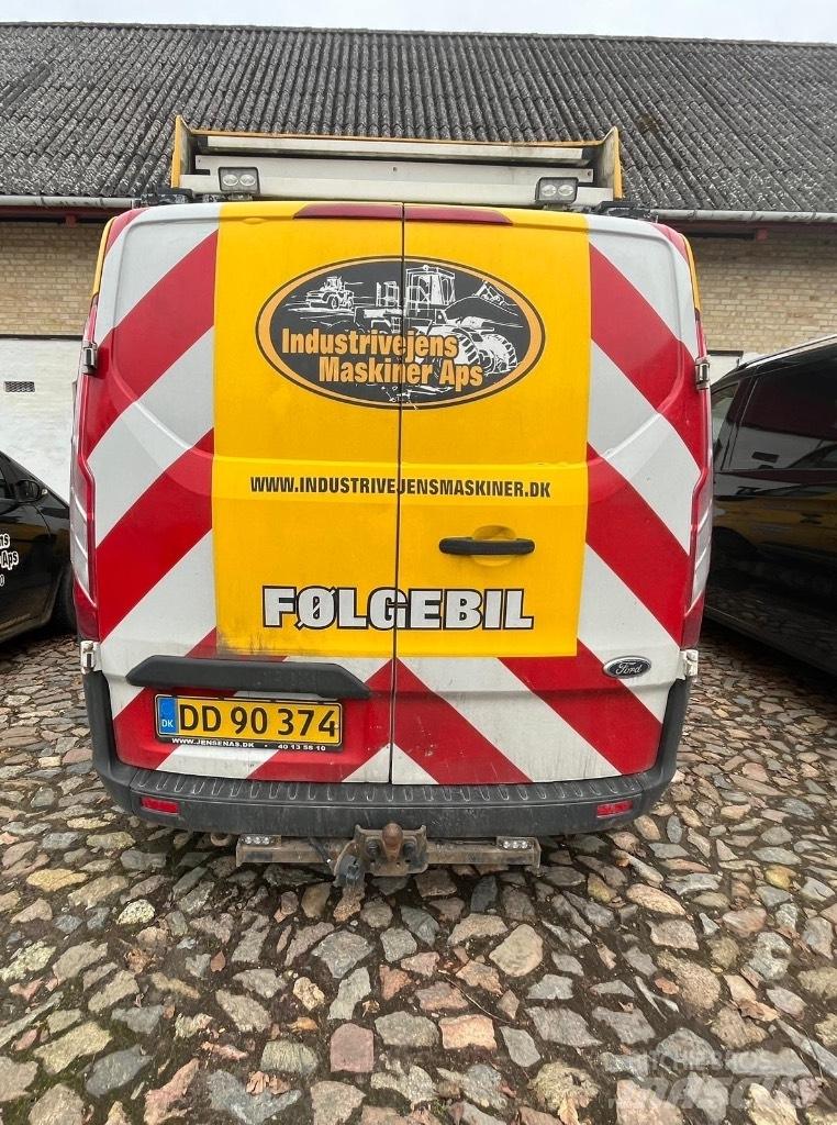 Ford Transit Custom Henkilöautot
