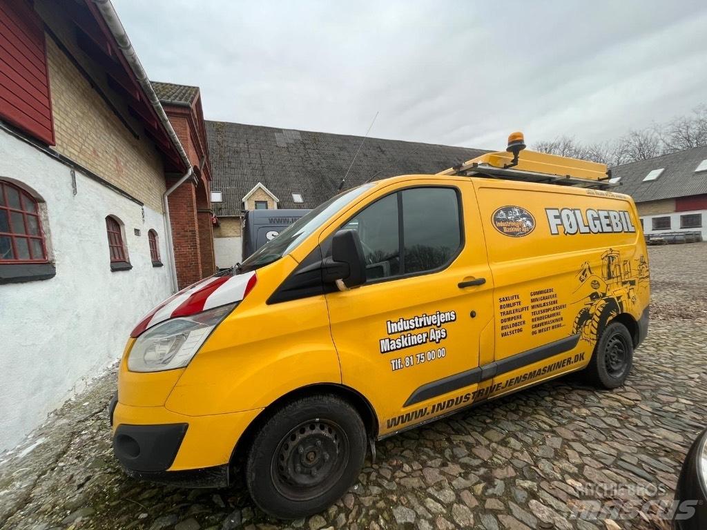 Ford Transit Custom Henkilöautot