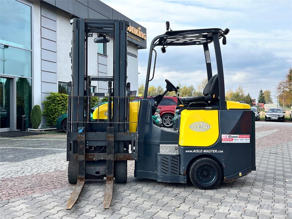 Aisle-Master 15NE Kapeakäytävätrukit