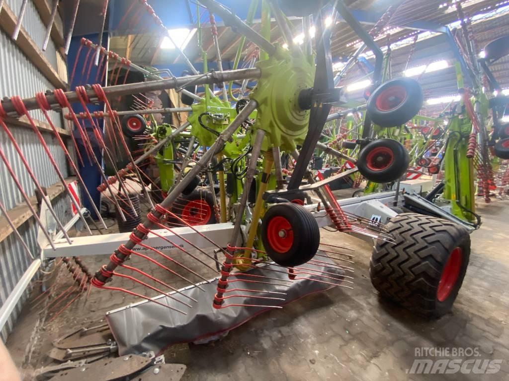 CLAAS Liner 3600 Pöyhimet ja haravat