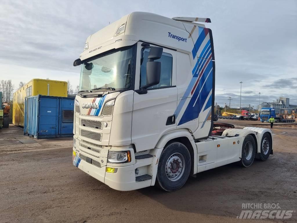 Scania R 730 Vetopöytäautot