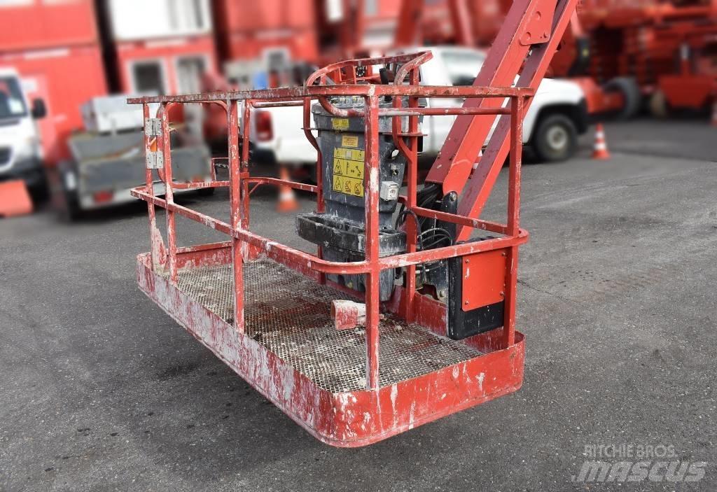 JLG 1200 SJP Teleskooppipuominostimet
