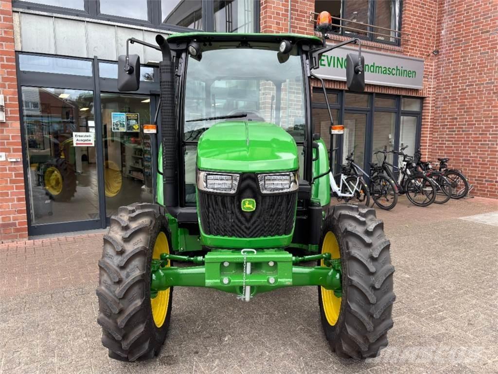 John Deere 5058E Traktorit