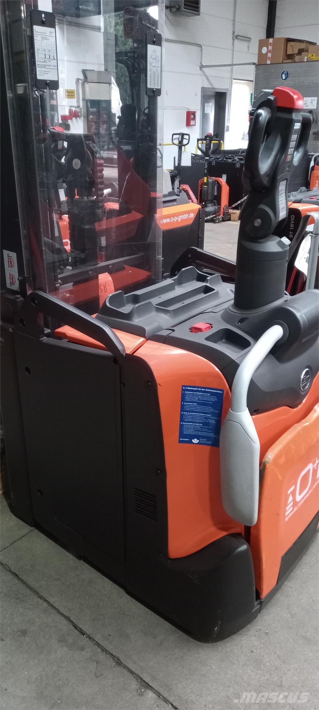 Toyota SPE160L Ajettavat pinoamisvaunut