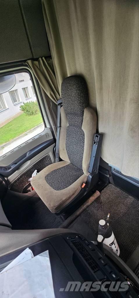 DAF XF 105 Koukkulava kuorma-autot